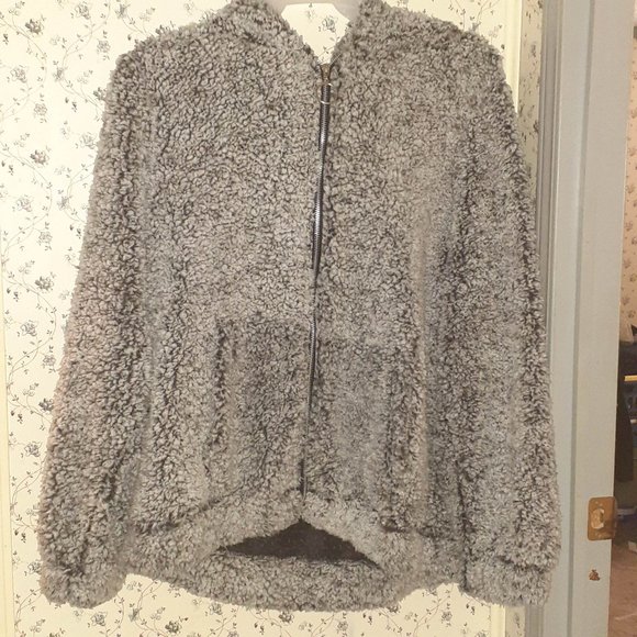 Women's Faux Fur Full Zip Lined Hooded Coat Jacket Grey Plus Size 2x NWOT - Picture 7 of 11